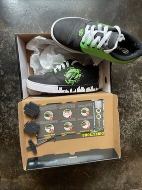 Heelys skate shoes youth size  6